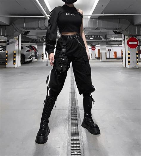 Techwear In 2021 Tomboy Style Outfits Fashion Outfits Fashion Inspo