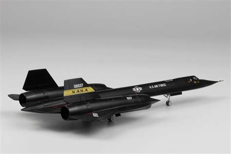 1144 アメリカ空軍 高高度戦略偵察機 Sr 71 ブラックバード Nasa プラモデル・模型メーカー 有限会社プラッツ ｜飛行機