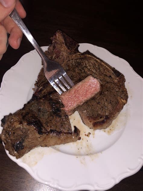 For instance, mix together 2 teaspoons (4.2 g) of paprika, ¾ teaspoon (1.35 g) of cayenne pepper, ¾ teaspoon (1.80 g) of onion powder, ¾ teaspoon (0.24 g) of garlic. T bone made on a charcoal grill. Came out pretty good : steak