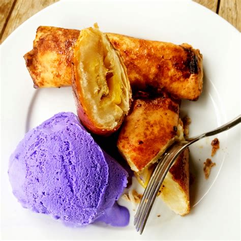 From wikimedia commons, the free media repository. Candice's Cusina: Turon (Fried Banana Spring Rolls)
