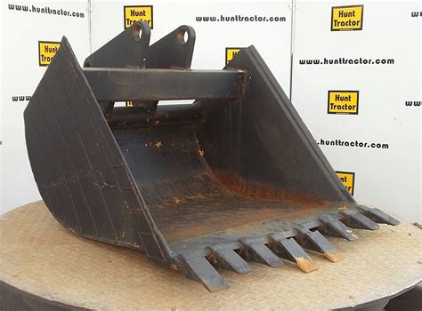 Used 36 Ford 445 Pin On Backhoe Bucket For Sale