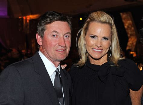 3 Wayne Gretzky And Janet Jones Estimated Combined Net Worth 200