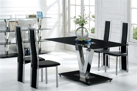 How To Decorate Black Dining Table