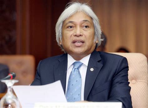 The central bank's new chief, muhammad ibrahim, has big shoes to fill and faces a slowing economy. Bank Negara: Economy grew by 4.0 per cent in second ...