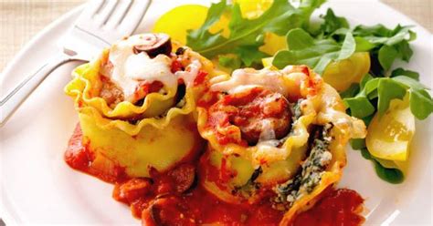 Italian Sausage Lasagna Rolls Recipe Yummly