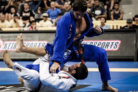 Also, you learn how to apply pressure and maintain a dominant position against an opponent. Tudo sobre o jiu jitsu disciplina | Blog Pratique Fitness ...