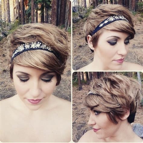We've rounded up photos of the best pixie cuts on our favorite celebs that are so good, you'll need supermodel cummings' jet black hair is a winter mood. 20 Lovely Wavy & Curly Pixie Styles: Short Hair - PoPular ...