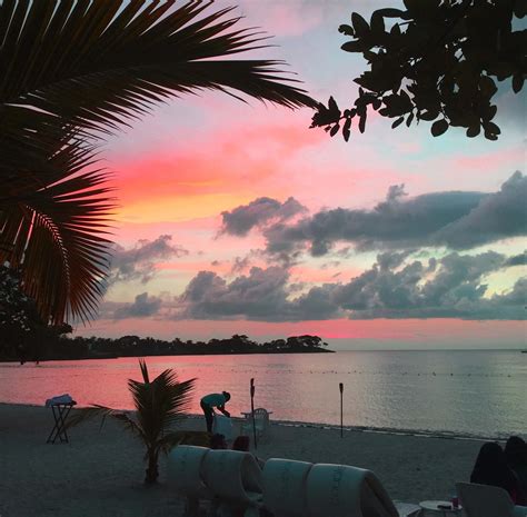 Find Romance And Relaxation At Couples Negril In Jamaica