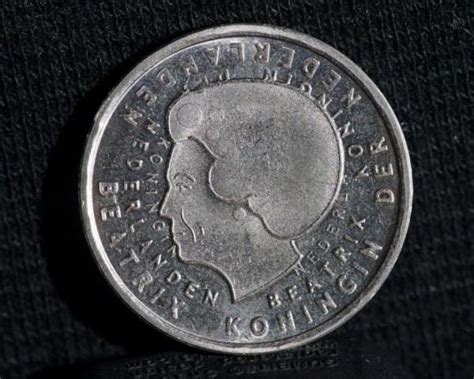 Wilt u iets kopen of verkopen? Munt 1 Gulden 5stuks uit 1931, 1967, 1968, 1980, 2001 ...