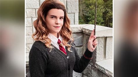 Emma Watson Lookalike Went Viral On Social Media You Will Be Surprised