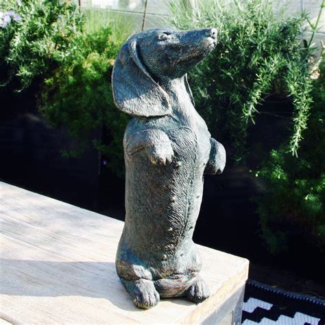 Begging Dachshund Sculpture Lo024 By London Garden Trading