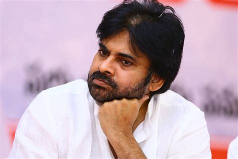 Well, bjp has officially announced that pawan kalyan is their chief minister candidate for the next election and that surely is a positive news for janasena supporters. What Option Will Pawan Choose?