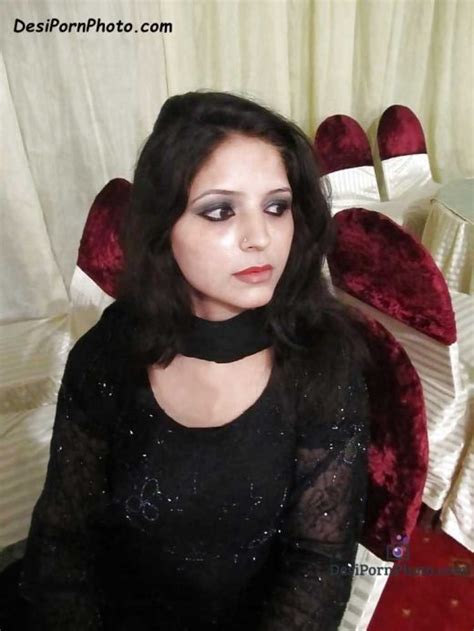 Paki Bhabhi Rukhsar Ki Gaand Chudai Ki Photos