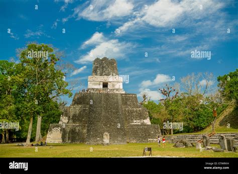 Las ruinas mayas de Tikal en Guatemala Fotografía de stock Alamy