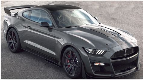Magnetic 2020 Ford Mustang