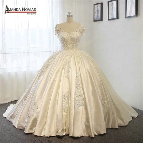 Stunning Satin Wedding Dress Big Ball Gown Wedding Dresses New 2018 In