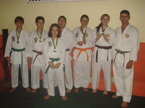 karate oficial brasil carlÚcio É campeÃo da fase do campeonato cearense em camocim