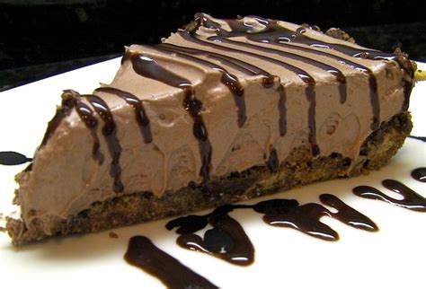 Untuk kek coklat yang dilapisi dengan karamel ni , kami akan tunjukkan versi mudah membuat kek coklat. Resepi Kek Coklat Cheese Tanpa Bakar • Resepi Bonda