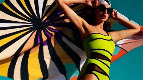 25 Coolest Beach Wear Outfits For Women