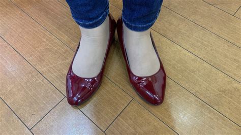 足に合わない靴はひとめでわかります！ 東京新宿 痛い靴がラクに歩ける靴になる靴選びアドバイス専門店