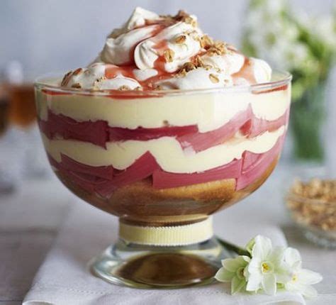 Rhubarb crumble trifle | Trifle recipe, Rhubarb crumble ...
