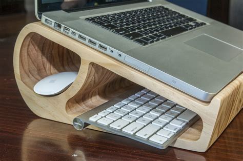 Make A Wooden Laptop Stand Woodworking Project Wooden Laptop Stand