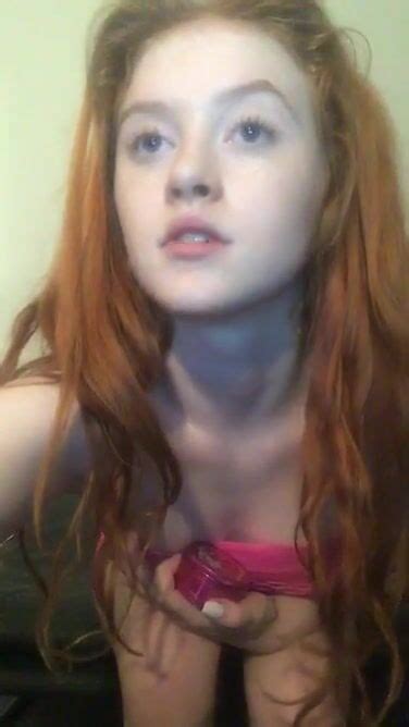 What Is The Name Of This Redhead Camgirl Masturbating In A Bathtub With A Dildo Redvelvetbaby