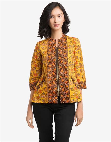 14 model baju gamis original branded terbaru 2019/2020 model gamis ini sangat bagus original branded dari @pisana.id di. 60+ Model Baju Batik Wanita Modern Kombinasi Terbaru 2020