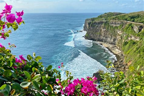 Bali Must See South Coast Uluwatu Tanah Lot And Jimbaran Day Trip