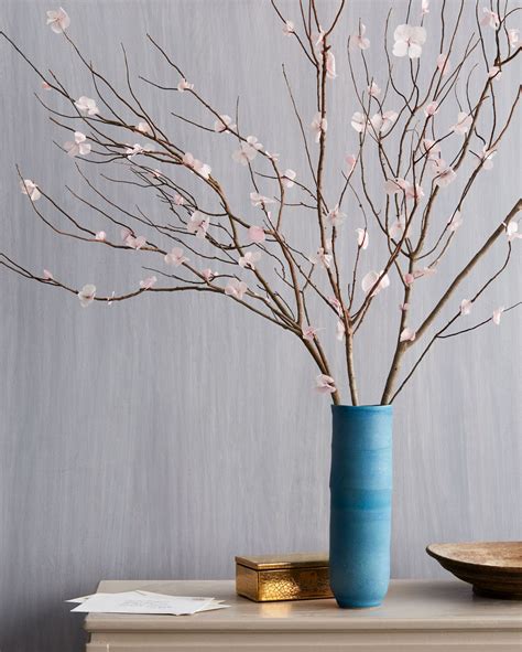 Simple Branches In Vase As Decoration For Small Space Home Decorating