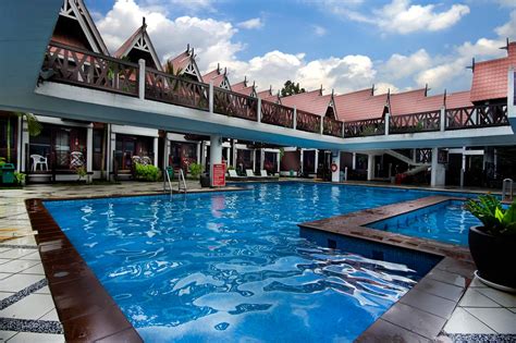 Private transport kl to mersing to kl. Paya Beach Spa & Dive Resort, Tioman • GO Holiday Malaysia ...
