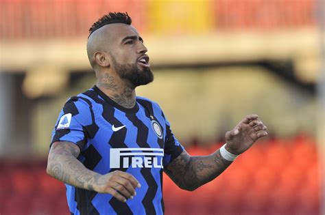 Arturo erasmo vidal pardo is a chilean professional footballer who plays as a midfielder for serie a club inter milan and the chile national. Inter Mailand: Derby d'Italia: Arturo Vidal und Co. lassen ...