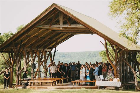 It is the 7th wealthiest location in texas by per capita income. Intimate, Organic Texas Hill Country Wedding {Two Pair ...