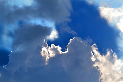 รูปภาพ เบา ท้องฟ้า แสงแดด มีเมฆมาก ตอนกลางวัน Cumulus สีน้ำเงิน