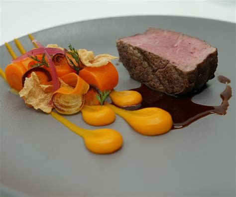 Pink Roasted Beef Fillet With Bota De Oloroso Sauce And Carrots Recipe