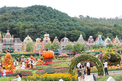 Everland theme park is considered korea's very own disney world. From Stanwood to Seoul: Everland...the happiest place in ...
