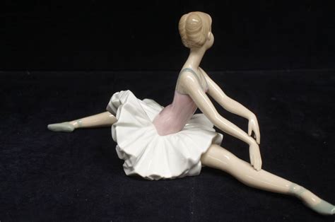 Vintage Lladro Nao Figurine Lady Ballerina Stretching Splits Dance 16