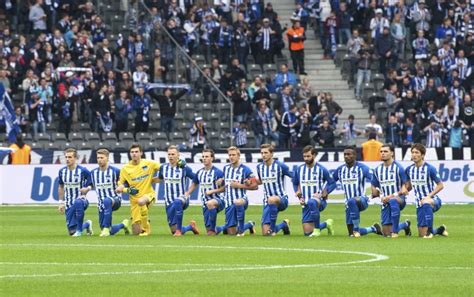 A Berlin Soccer Club Joined The ‘take A Knee Movement Now Its
