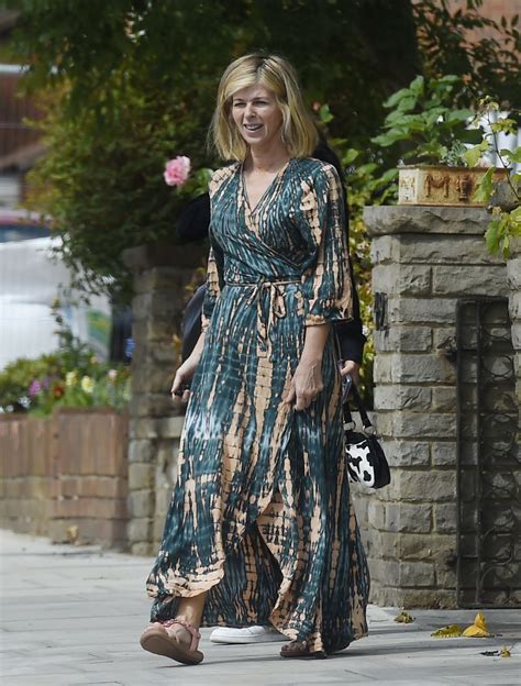 Smooth radio is delighted to announce that kate garraway will return to present her weekday show on monday september 14, 10am to 1pm. KATE GARRAWAY Out Shopping in London 07/29/2020 - HawtCelebs