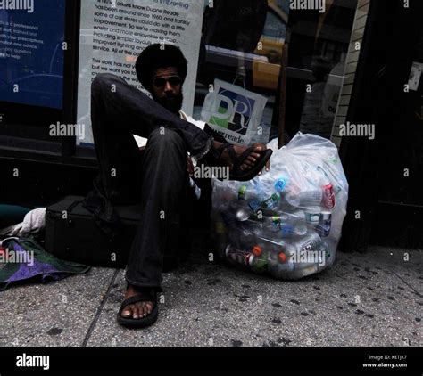 Homeless People In New York Stock Photo Alamy
