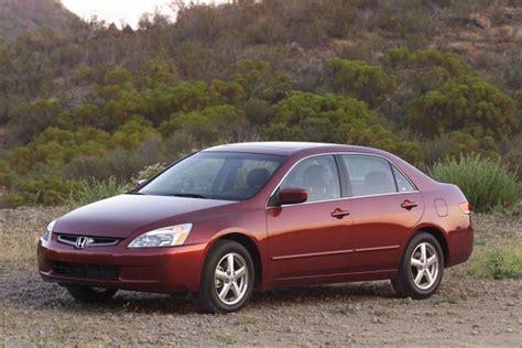 2003 2007 Honda Accord Vs 2002 2006 Toyota Camry Which Is Better
