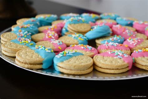 Seriously such fun ways to reveal your baby's gender! Gender Reveal Party Inspiration - A Savory Feast