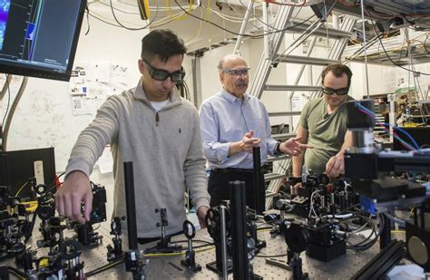 University Of Chicago Launches School Of Molecular Engineering Wsj