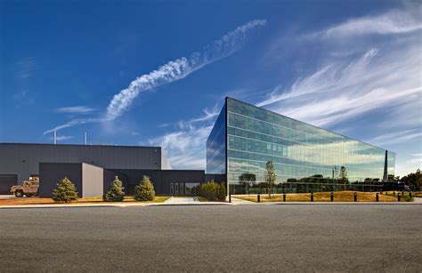 Bae Systems Sterling Heights Facility Smithgroupjjr Archdaily