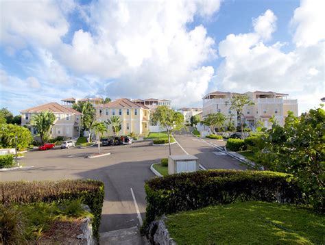 In recent year, gated and guarded community scheme (gacos) in malaysia has become a new development trend due to consequence of socioeconomic changes in the modernization period. Gated Community Townhouse | Balmoral, Prospect Ridge ...