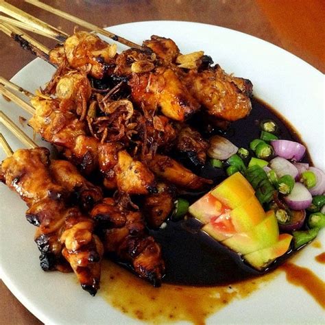 Hidangan sate biasanya akan dibuat dari daging ayam, kambing atau bahkan daging sapi. Duren International food culture: recipes and how to make ...