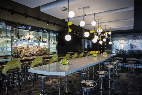 Top 7 bars to get laid in chicago (updated 2020 edition). Sofitel Chicago Magnificent Mile - Le Bar in Downtown Chicago