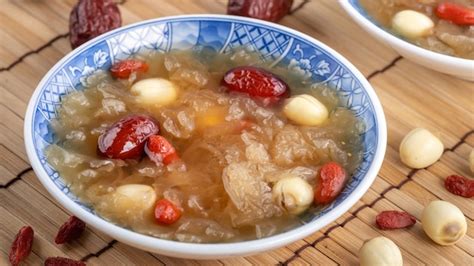 Premium Photo Snow Fungus And Pear Sweet Soup Dessert Chinese Healthy