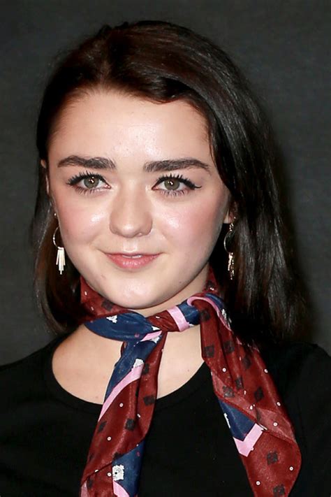 Maisie Williams Hairstyles And Hair Colors Steal Her Style