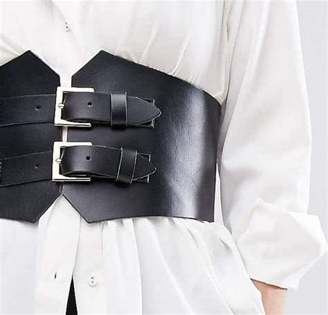 Corset Belt How To Wear Springs Biggest Accessory Tren Me And My Waist